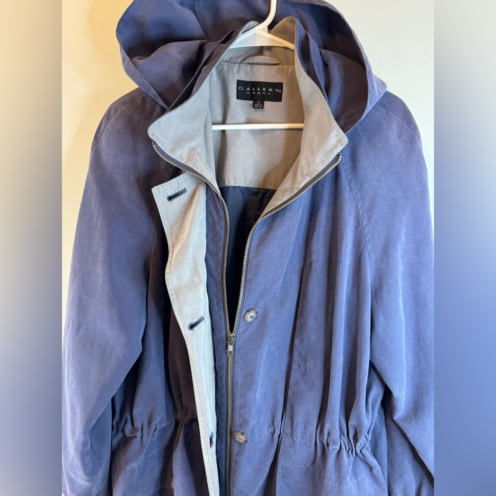 Gallery Woman Periwinkle Blue Hooded Mid-Weight Coat Size 1X - Picture 4 of 9